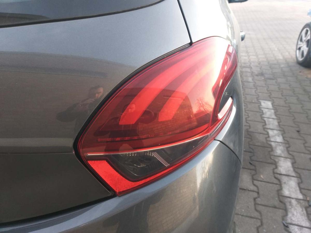 Peugeot 208 original R&uuml;cklicht R&uuml;ckleuchte Schlussleuchte rechts Facelift Bj.2015
